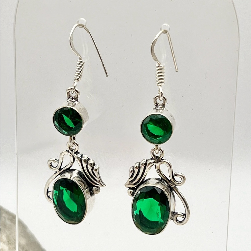 GREEN QUARTZ DANGLE EARRINGS